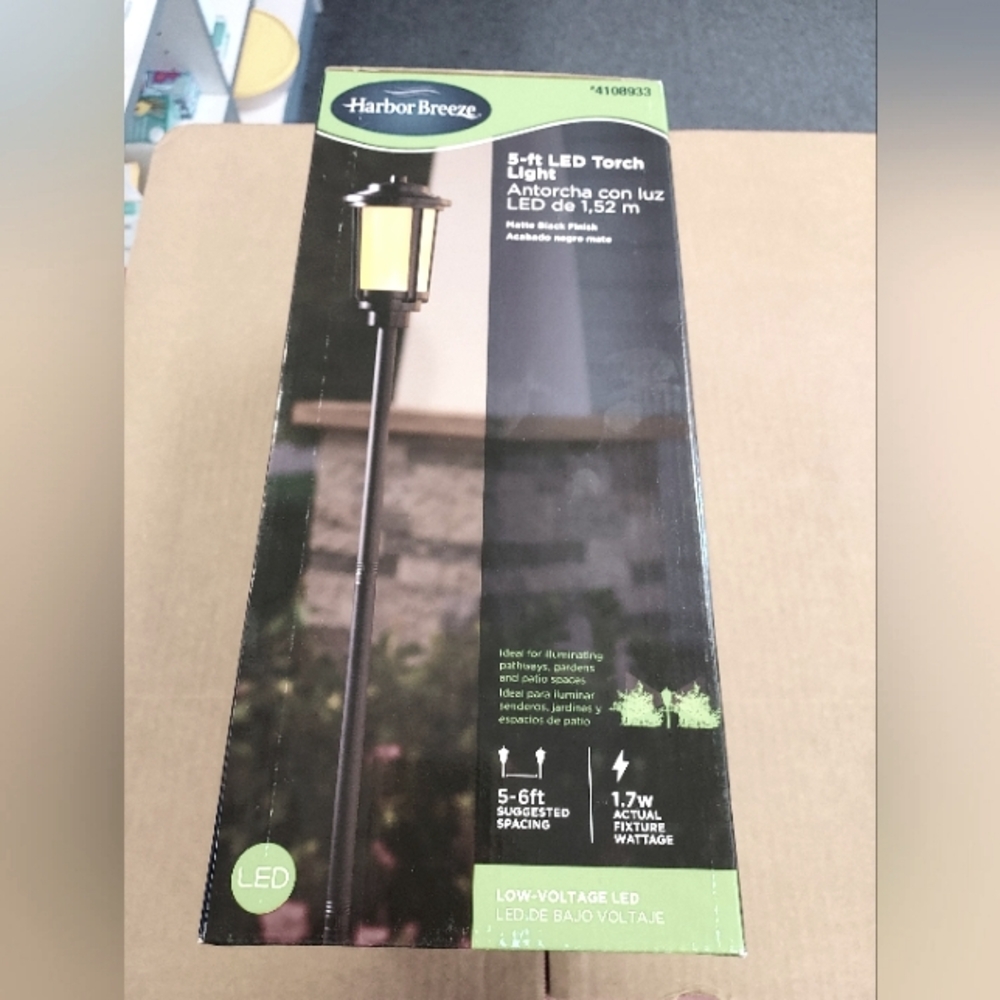 5-ft LED Torchlight (New)
